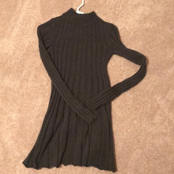 Anthropologie Sweaters - Anthropologie XS gray tunic.